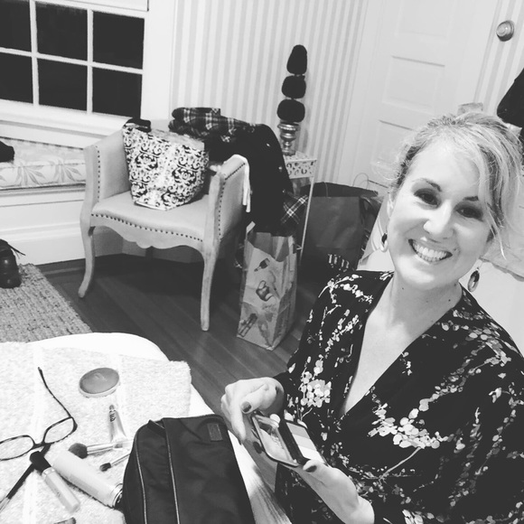 Meet your Posher, Marcy - Picture 2 of 3